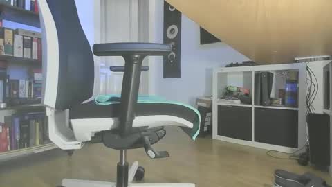 Snapshot of gaymer_play chatting on 02/21/25, 06:59 gaymer_play online show from 02/21/25, 06:59