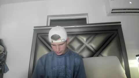 Snapshot of gayndepressed chatting on 11/01/25, 02:57 Trace online show from 11/01/25, 02:57