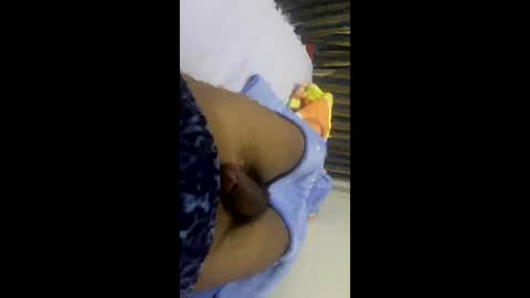 Snapshot of gbbdjr123 chatting on 09/13/25, 02:33 gbbdjr123 online show from 09/13/25, 02:33