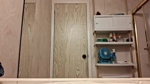 Snapshot of gboat55 chatting on 11/08/25, 11:14 gboat55 online show from 11/08/25, 11:14