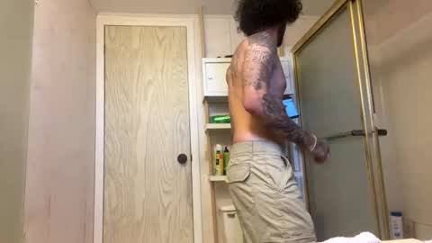 Snapshot of gboat55 chatting on 03/11/26, 04:57 gboat55 online show from 03/11/26, 04:57