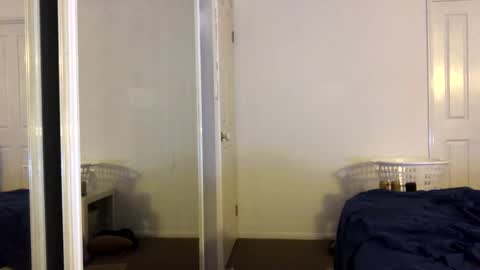 Snapshot of gcsurfer81 chatting on 01/10/26, 09:22 gcsurfer81 online show from 01/10/26, 09:22