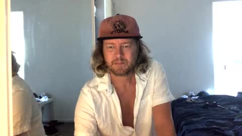 Snapshot of gcsurfer81 chatting on 02/06/26, 02:49 gcsurfer81 online show from 02/06/26, 02:49