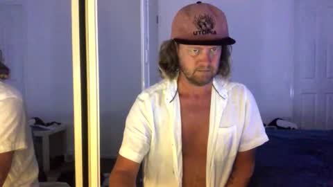 Snapshot of gcsurfer81 chatting on 02/22/26, 07:51 gcsurfer81 online show from 02/22/26, 07:51