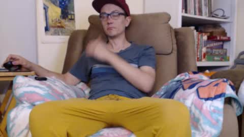 Snapshot of gdanch chatting on 11/30/25, 11:31 G online show from 11/30/25, 11:31