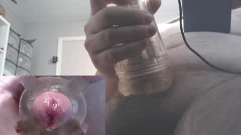 Snapshot of geeky___dick chatting on 03/10/25, 04:57 Geekydick online show from 03/10/25, 04:57