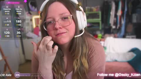 Snapshot of geeky_kitten chatting on 01/25/25, 04:13 Geeky Kitten Leina -  online show from 01/25/25, 04:13