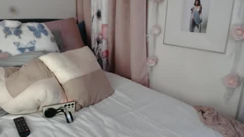 Snapshot of geishapaige chatting on 01/09/26, 12:13 The Empress online show from 01/09/26, 12:13