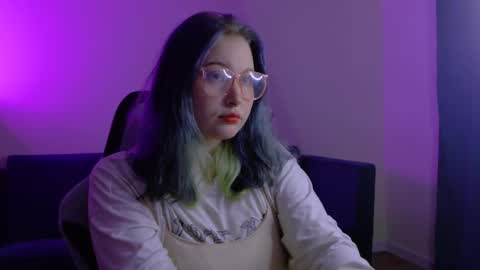 Snapshot of geistermadchen chatting on 10/30/25, 06:52 Vi online show from 10/30/25, 06:52