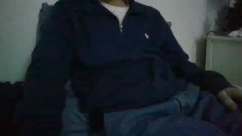 Snapshot of gellis15 chatting on 12/18/25, 11:33 gellis15 online show from 12/18/25, 11:33