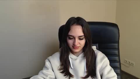 Gemma online show from 11/25/25, 07:41