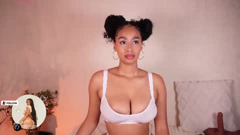 Snapshot of gemmacarter_ chatting on 07/03/26, 12:17 online show from 07/03/26, 12:17