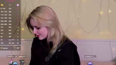 Ilona online show from 12/05/25, 06:48