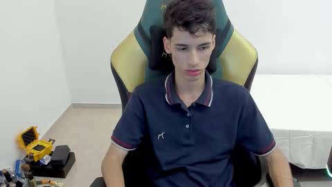 Snapshot of gendo_05 chatting on 01/16/26, 10:58 GENDO online show from 01/16/26, 10:58