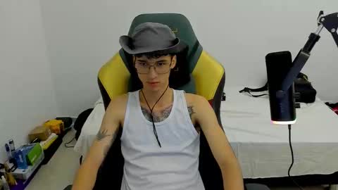 Snapshot of gendo_05 chatting on 02/16/26, 10:50 GENDO online show from 02/16/26, 10:50