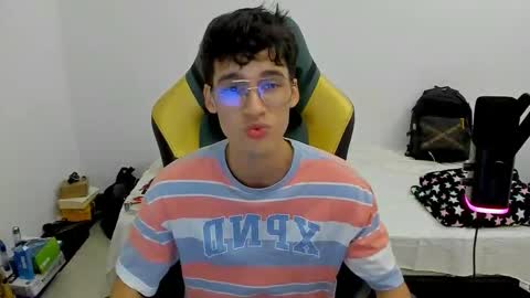 Snapshot of gendo_05 chatting on 02/18/26, 12:17 GENDO online show from 02/18/26, 12:17