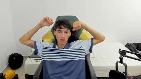 Snapshot of gendo_05 chatting on 02/22/26, 02:37 GENDO online show from 02/22/26, 02:37