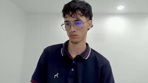 Snapshot of gendo_05 chatting on 02/25/26, 01:04 GENDO online show from 02/25/26, 01:04