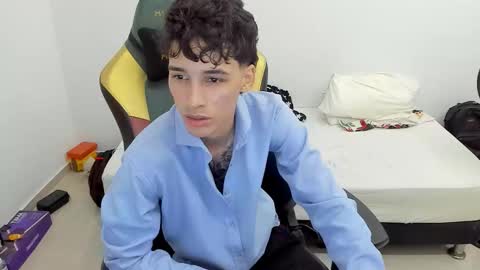 Snapshot of gendo_05 chatting on 03/09/26, 10:36 GENDO online show from 03/09/26, 10:36