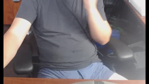 Snapshot of genefun chatting on 11/19/25, 09:15 genefun online show from 11/19/25, 09:15