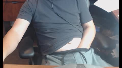 Snapshot of genefun chatting on 12/16/25, 08:47 genefun online show from 12/16/25, 08:47