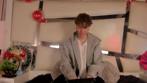 Snapshot of genesis_ask chatting on 12/23/25, 03:48 Genesis online show from 12/23/25, 03:48