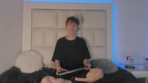 Snapshot of genesis_js chatting on 01/06/26, 09:29 genesis_js online show from 01/06/26, 09:29