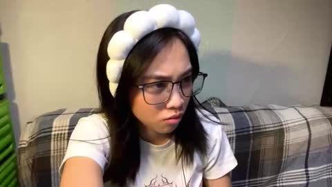 Snapshot of genesistresvant chatting on 02/21/26, 01:34 Yuki online show from 02/21/26, 01:34