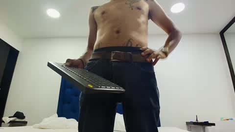 Snapshot of genessis__david_ chatting on 09/19/25, 03:41 Genessis and David online show from 09/19/25, 03:41