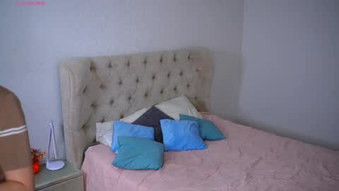 Snapshot of genielenior chatting on 02/01/26, 05:11 Emily online show from 02/01/26, 05:11