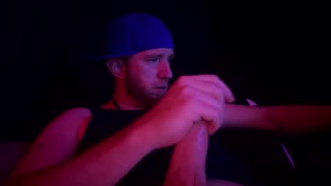 Snapshot of genitalwars chatting on 11/29/25, 08:39 genitalwars online show from 11/29/25, 08:39