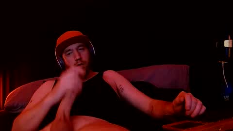 Snapshot of genitalwars chatting on 01/05/26, 06:55 genitalwars online show from 01/05/26, 06:55