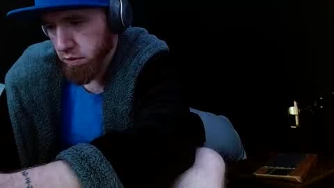 Snapshot of genitalwars chatting on 01/13/26, 02:22 genitalwars online show from 01/13/26, 02:22