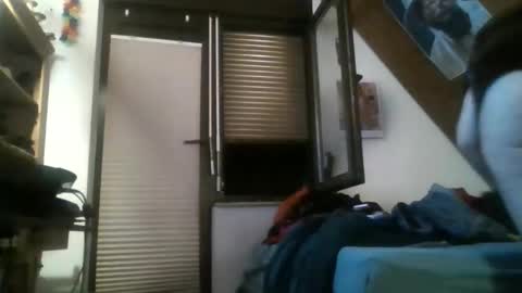 Snapshot of genius1606 chatting on 09/27/25, 12:04 genius1606 online show from 09/27/25, 12:04