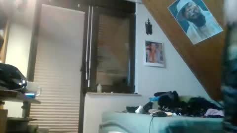 Snapshot of genius1606 chatting on 11/22/25, 09:58 genius1606 online show from 11/22/25, 09:58