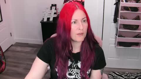 Genny Rock   and  online show from 05/03/26, 02:06