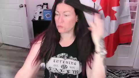Genny Rock   and  online show from 07/06/26, 01:08