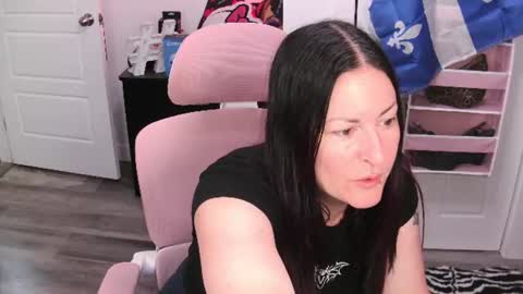 Genny Rock   and  online show from 07/10/26, 03:03