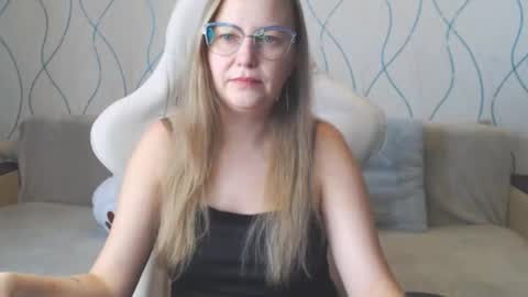 Snapshot of gentle69girl chatting on 12/02/25, 06:19 Alice online show from 12/02/25, 06:19