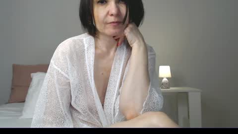 Snapshot of gentlywomen chatting on 01/15/25, 01:31 Elena online show from 01/15/25, 01:31