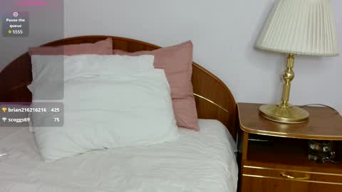 Snapshot of gentlywomen chatting on 02/28/26, 08:59 Elena online show from 02/28/26, 08:59