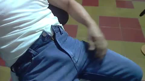 Snapshot of genuino2019 chatting on 01/11/26, 09:31 Genuino online show from 01/11/26, 09:31