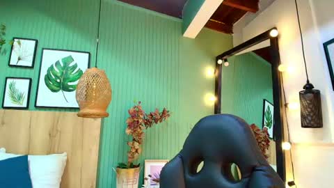 Snapshot of geo_jonnes25 chatting on 07/22/26, 10:07 Geo J online show from 07/22/26, 10:07