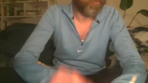 Snapshot of geon2xx chatting on 10/18/25, 03:42 Geon online show from 10/18/25, 03:42