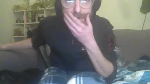 Snapshot of geon2xx chatting on 11/11/25, 06:52 Geon online show from 11/11/25, 06:52