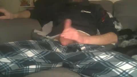 Snapshot of geon2xx chatting on 11/12/25, 04:51 Geon online show from 11/12/25, 04:51