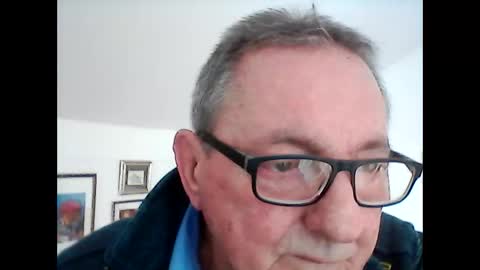 Snapshot of georg1412 chatting on 04/12/26, 12:21 georg1412 online show from 04/12/26, 12:21