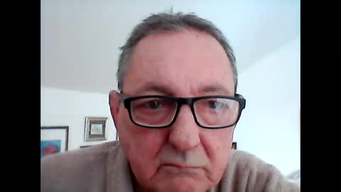 Snapshot of georg1412 chatting on 04/13/26, 11:37 georg1412 online show from 04/13/26, 11:37