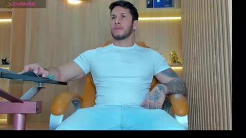 George online show from 10/14/25, 05:08