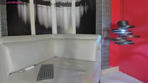 G E O R G E online show from 10/03/25, 02:41